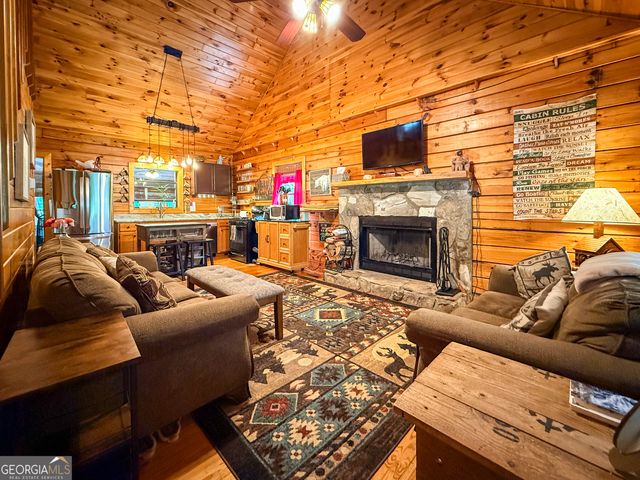 141 Cady Lane, Cleveland, GA 30528