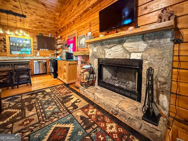 141 Cady Lane, Cleveland, GA 30528