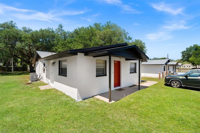5931 13TH STREET, Zephyrhills, FL 33542