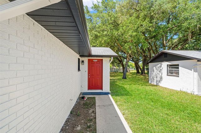 5931 13TH STREET, Zephyrhills, FL 33542