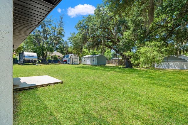 5931 13TH STREET, Zephyrhills, FL 33542