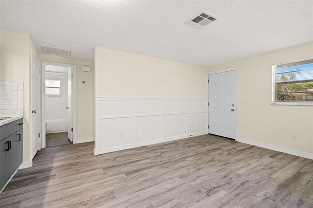 5931 13TH STREET, Zephyrhills, FL 33542