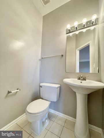 6252 WINDHAM HILL RUN, Alexandria, VA 22315