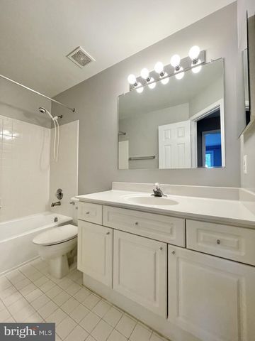 6252 WINDHAM HILL RUN, Alexandria, VA 22315