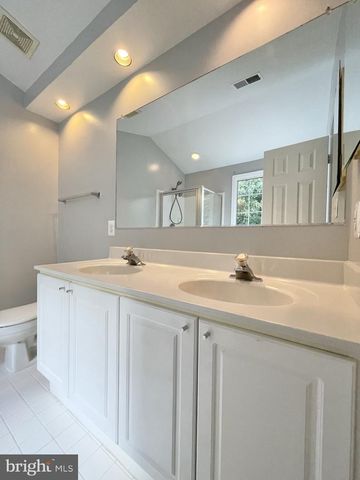 6252 WINDHAM HILL RUN, Alexandria, VA 22315