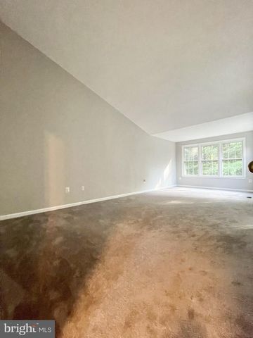 6252 WINDHAM HILL RUN, Alexandria, VA 22315