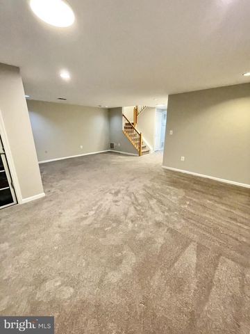 6252 WINDHAM HILL RUN, Alexandria, VA 22315