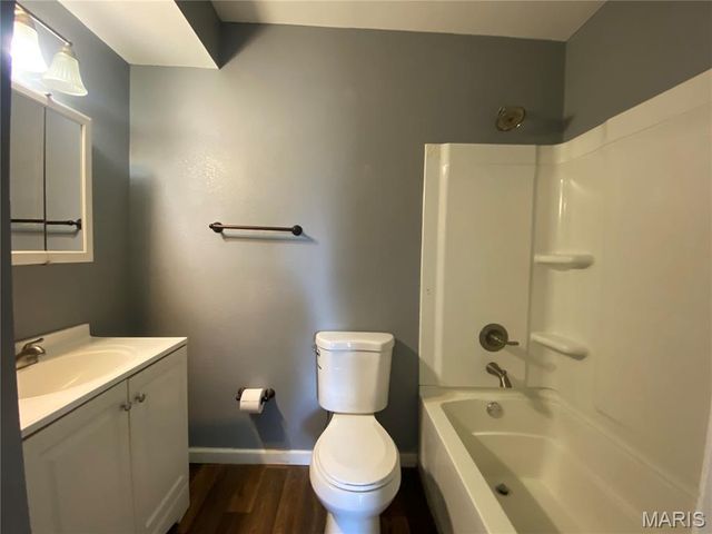 1024 La Salle Street, Belleville, IL 62221