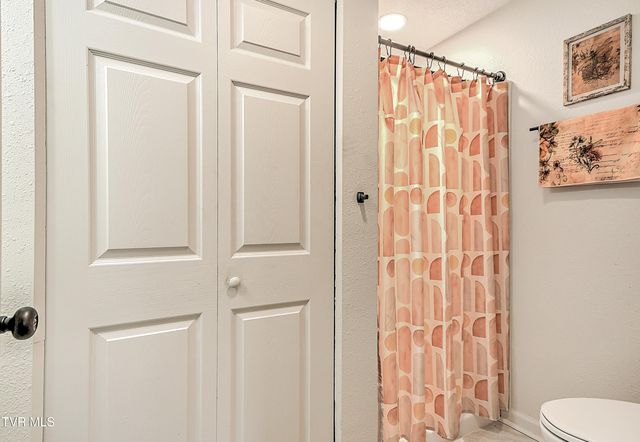 100 Grubb Lane, Bristol, TN 37620