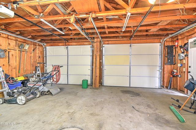 100 Grubb Lane, Bristol, TN 37620