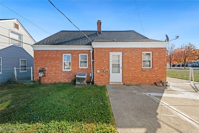 712 E 266 Street, Euclid, OH 44132