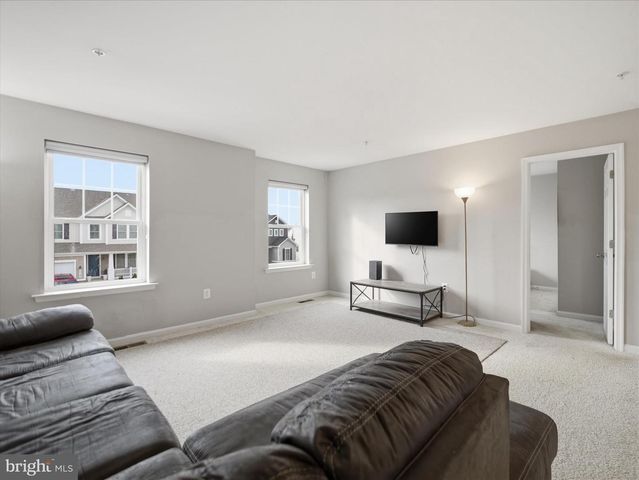 12148 FALLEN TIMBERS CIR, Hagerstown, MD 21740