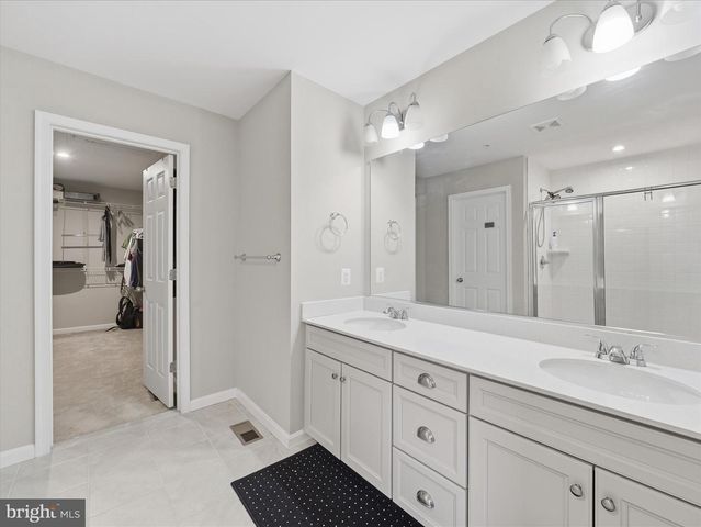 12148 FALLEN TIMBERS CIR, Hagerstown, MD 21740