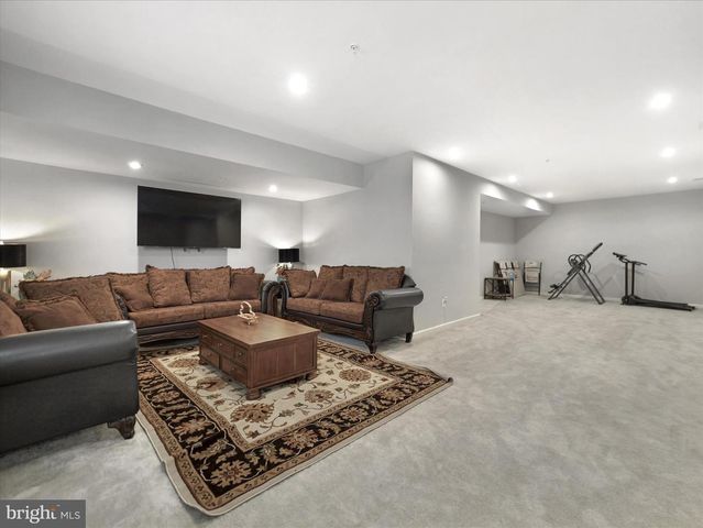 12148 FALLEN TIMBERS CIR, Hagerstown, MD 21740