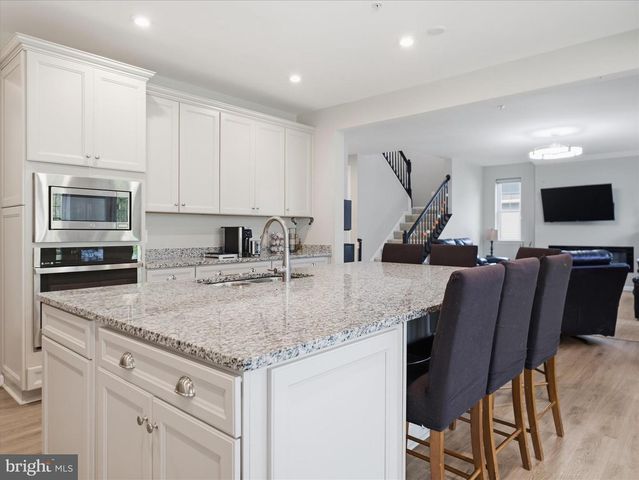 12148 FALLEN TIMBERS CIR, Hagerstown, MD 21740