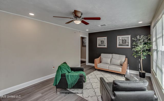 245 Wildwood Terrace, Jackson, MS 39212