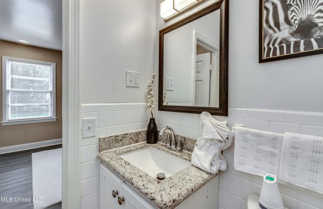 245 Wildwood Terrace, Jackson, MS 39212