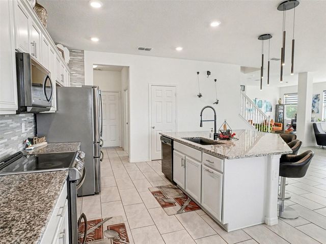 2215 UPLAND LANE, Apopka, FL 32712