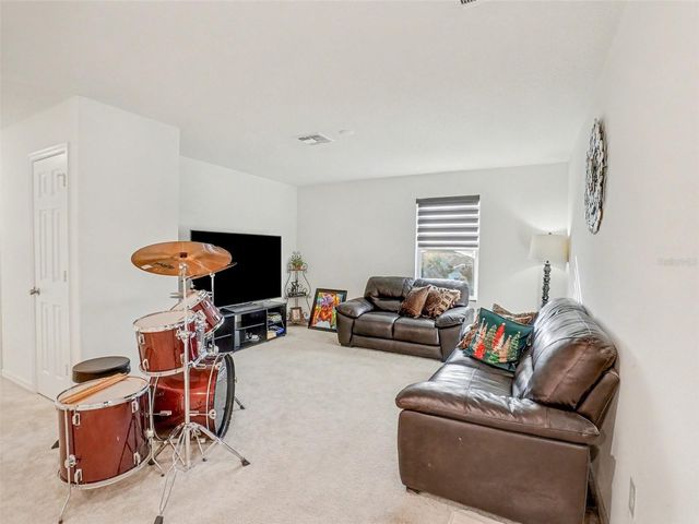 2215 UPLAND LANE, Apopka, FL 32712