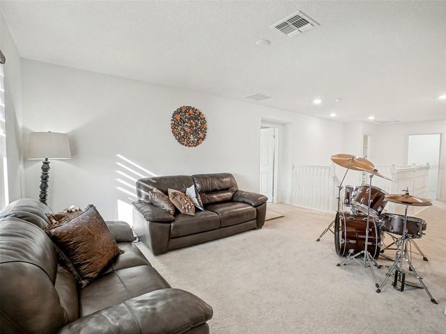 2215 UPLAND LANE, Apopka, FL 32712