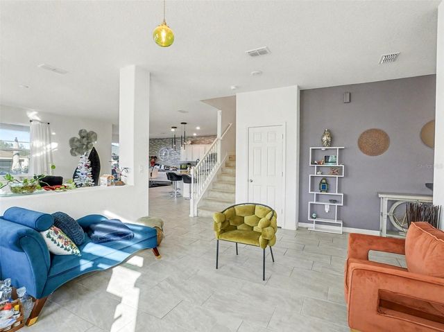 2215 UPLAND LANE, Apopka, FL 32712