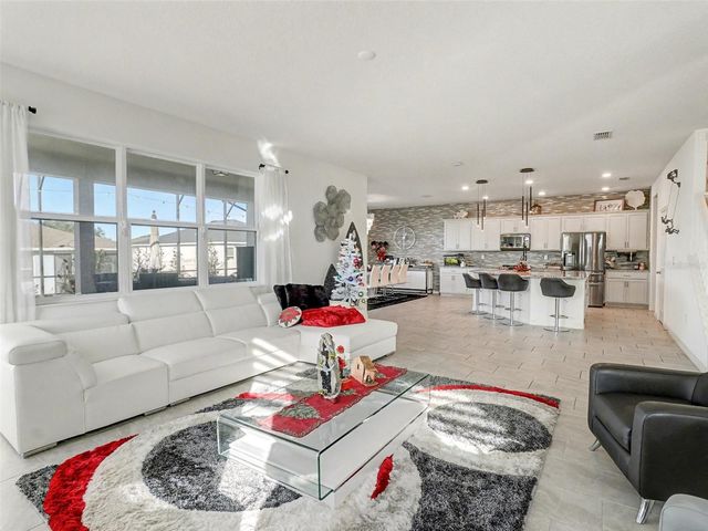 2215 UPLAND LANE, Apopka, FL 32712