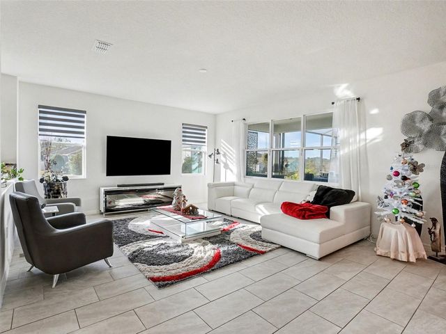 2215 UPLAND LANE, Apopka, FL 32712