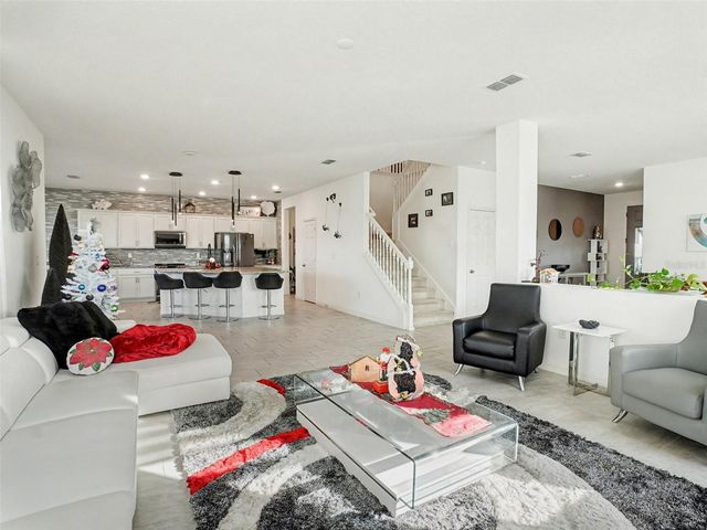 2215 UPLAND LANE, Apopka, FL 32712