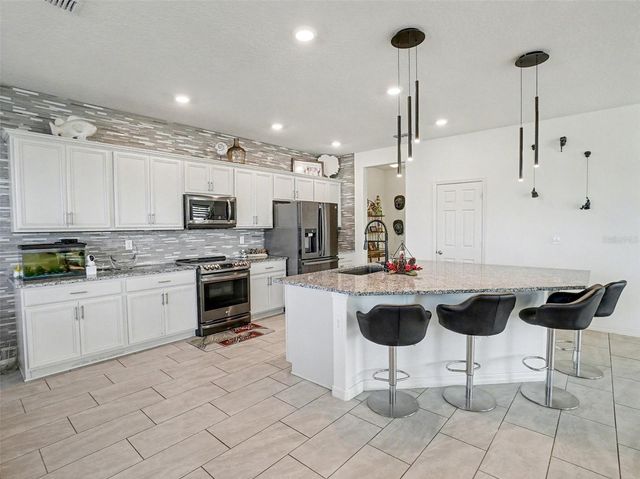 2215 UPLAND LANE, Apopka, FL 32712