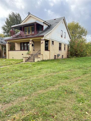 5235 Chalmers Street E, Detroit, MI 48213