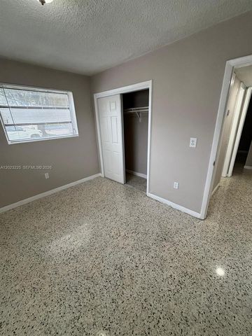 1047 SW 7th St 6, Miami, FL 33130