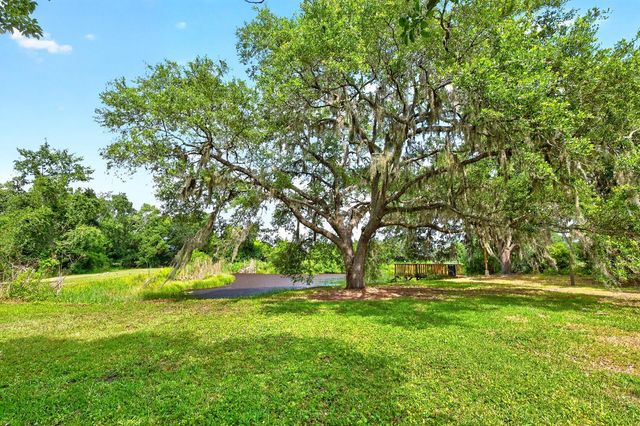 1600 E 10TH STREET, St Cloud, FL 34771