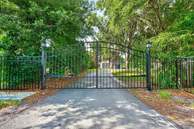 1600 E 10TH STREET, St Cloud, FL 34771