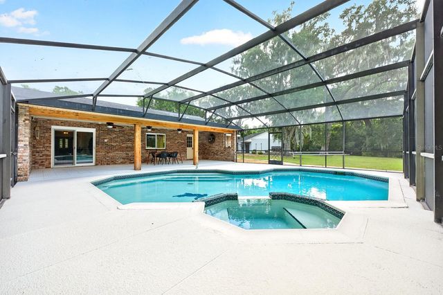 1600 E 10TH STREET, St Cloud, FL 34771