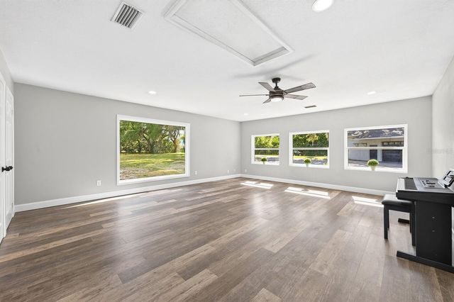 1600 E 10TH STREET, St Cloud, FL 34771