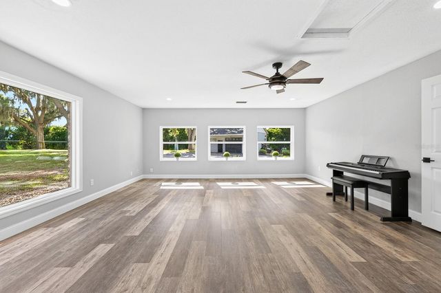 1600 E 10TH STREET, St Cloud, FL 34771