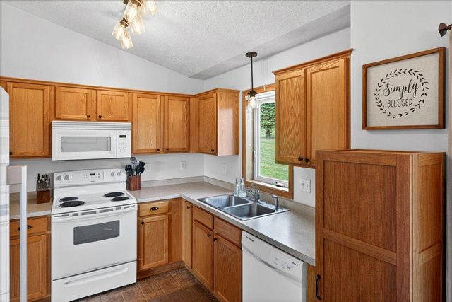 19870 Itea Avenue, Lakeville, MN 55044