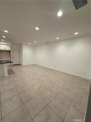2625 Verna Drive 104, Corona, CA 92883