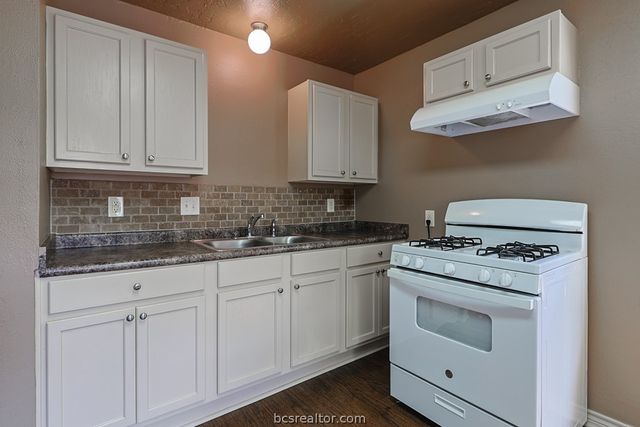 605-607 East Pease Street, Bryan, TX 77803