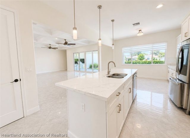 2202 Jackson Drive, Sebring, FL 33870