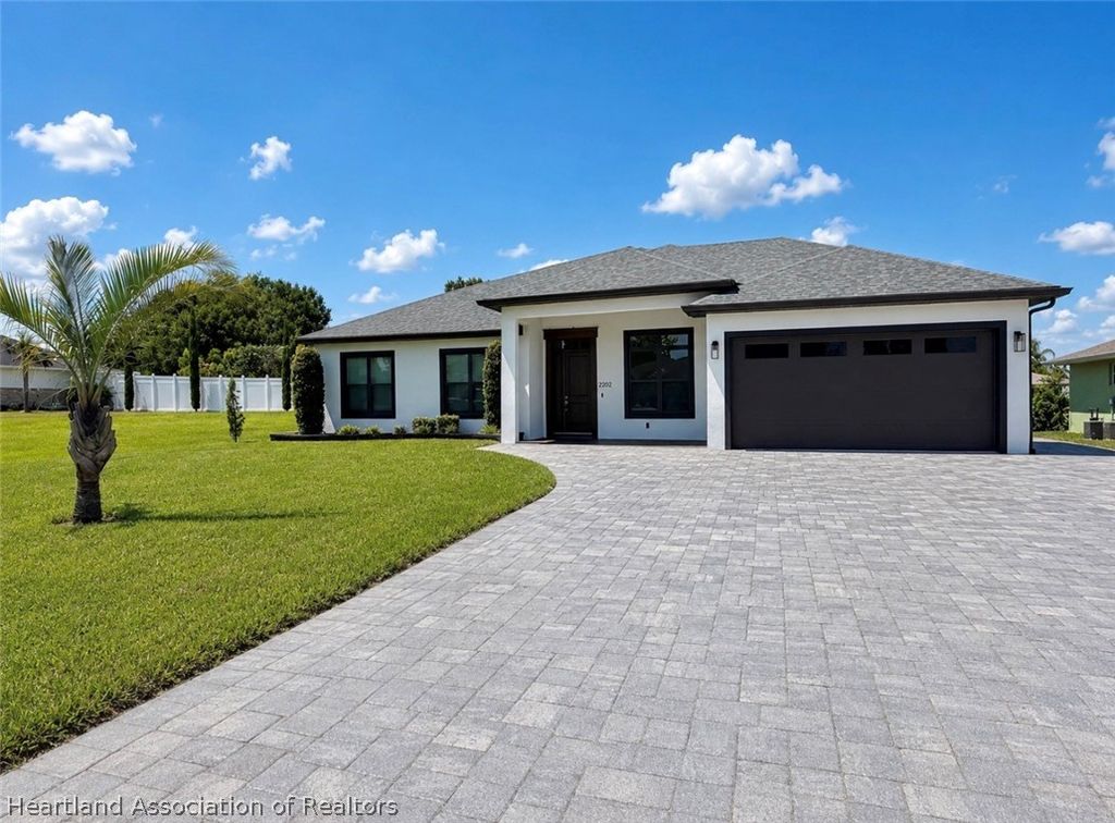 2202 Jackson Drive, Sebring, FL 33870