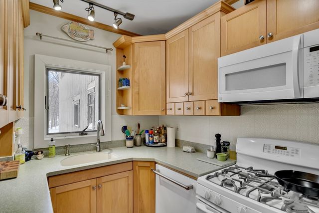 2 Seaver St, Westminster, MA 01473