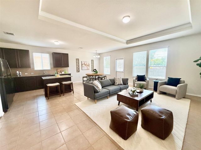 9009 Tall Sky TRCE, Austin, TX 78724