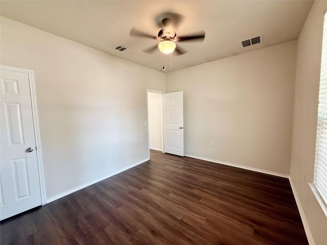 9009 Tall Sky TRCE, Austin, TX 78724