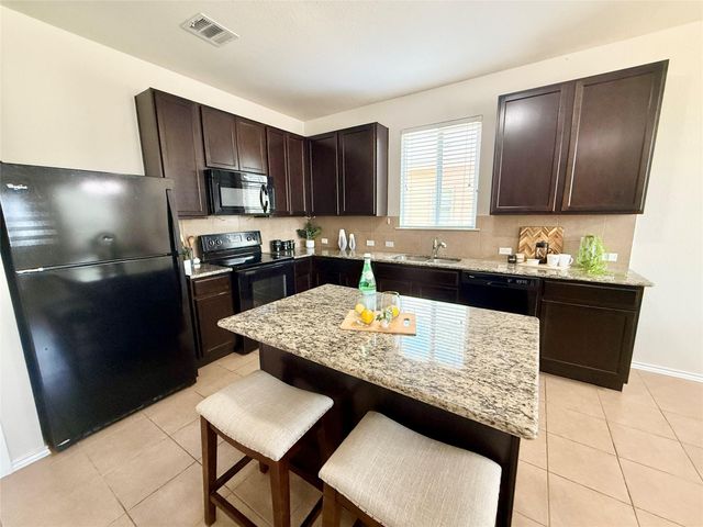9009 Tall Sky TRCE, Austin, TX 78724