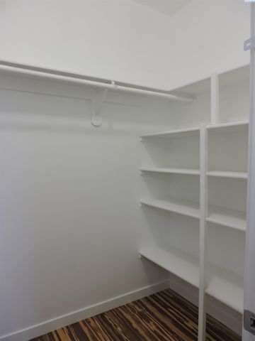 370 Wolverine Court, Richland, WA 99352