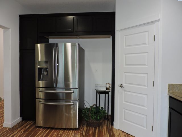 370 Wolverine Court, Richland, WA 99352