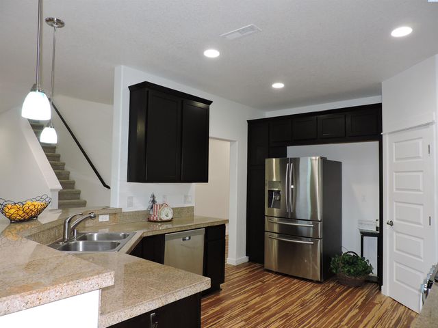 370 Wolverine Court, Richland, WA 99352