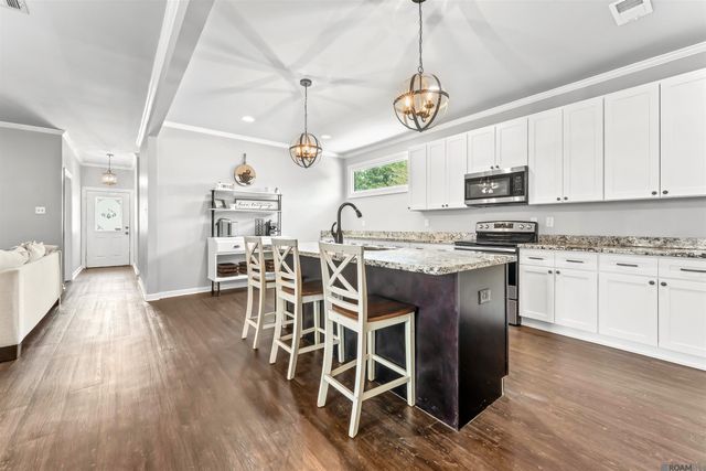 11174 Downey Dr, Greenwell Springs, LA 70739