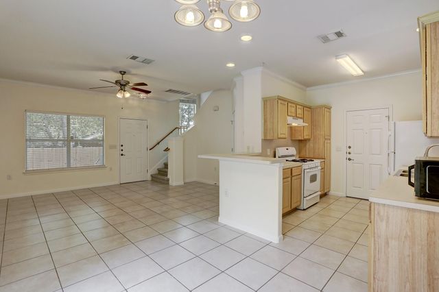 308 Blackson Ave A, Austin, TX 78752